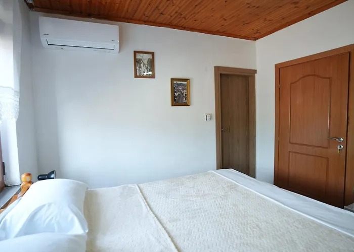 Pensión Arber 3*